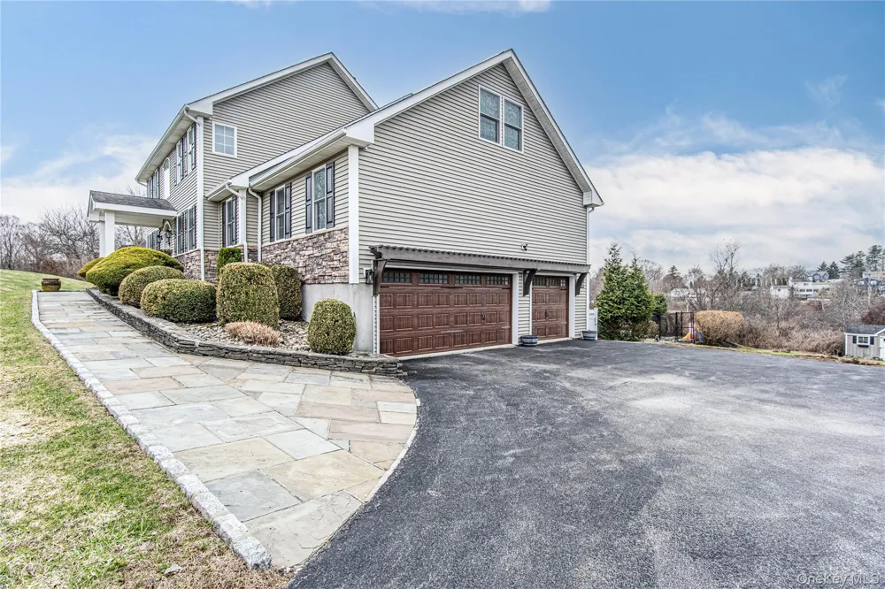 42 Reserve Way Lagrangeville, NY 12540