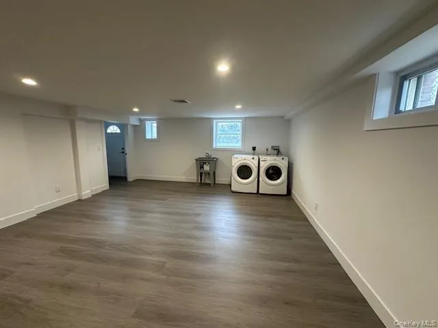 7 Linwood Road #2nd Fl Port Washington, NY 11050