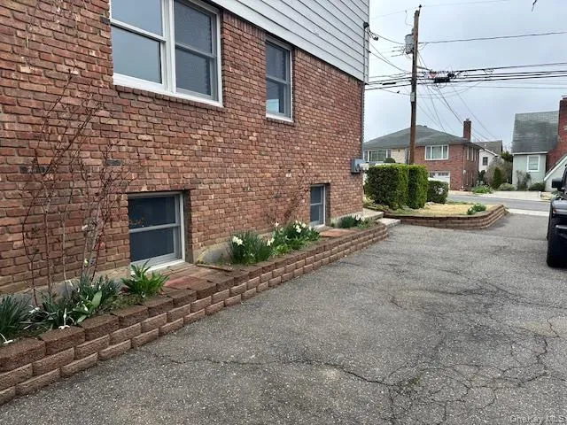 7 Linwood Road #2nd Fl Port Washington, NY 11050