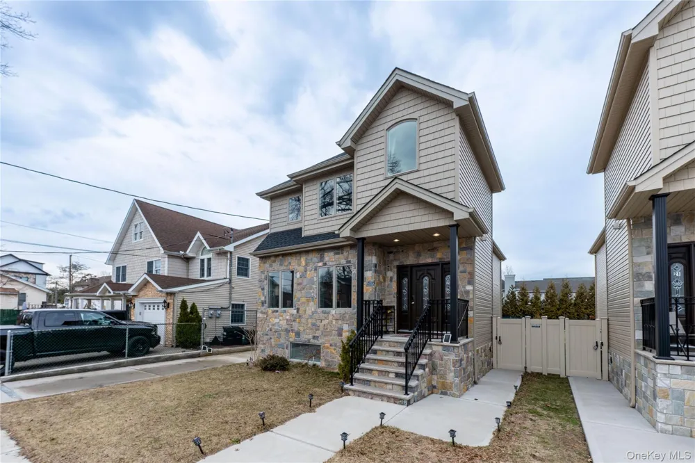 25 Sanford Staten Island, NY 10307