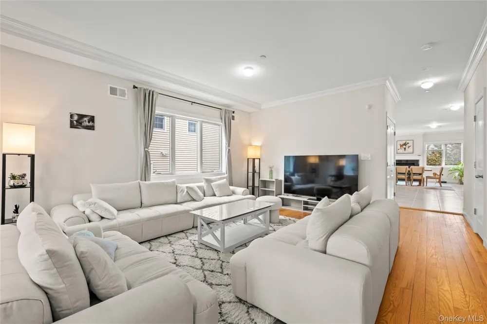 25 Sanford Staten Island, NY 10307