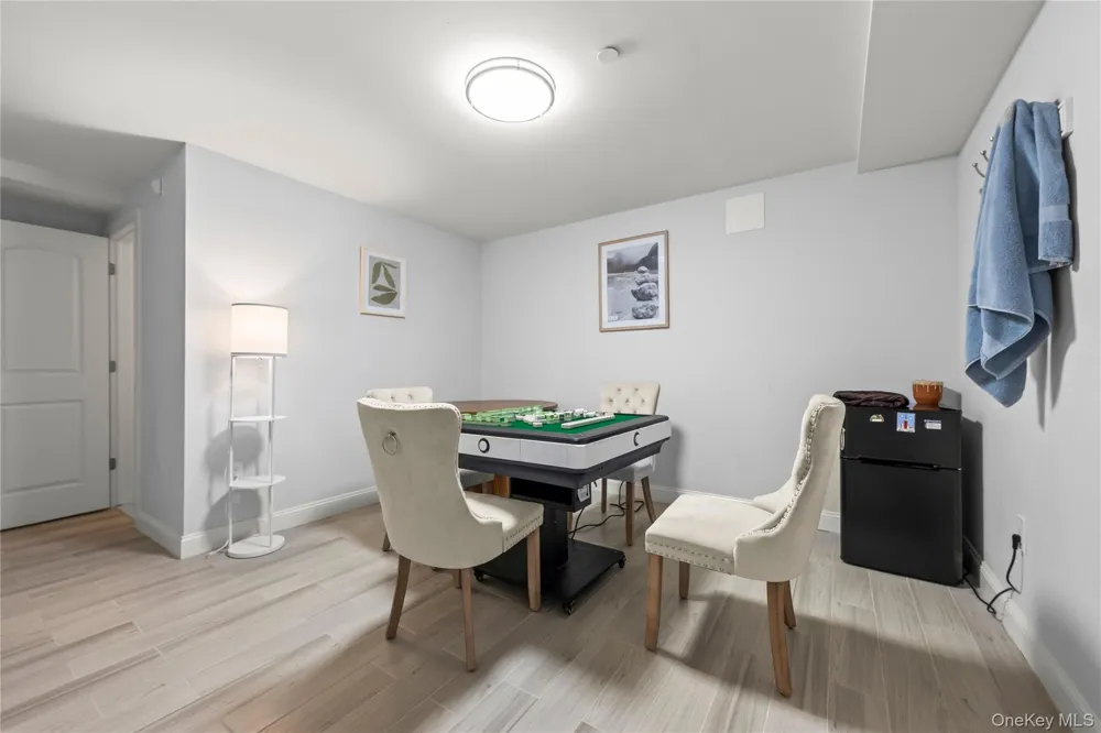 25 Sanford Staten Island, NY 10307
