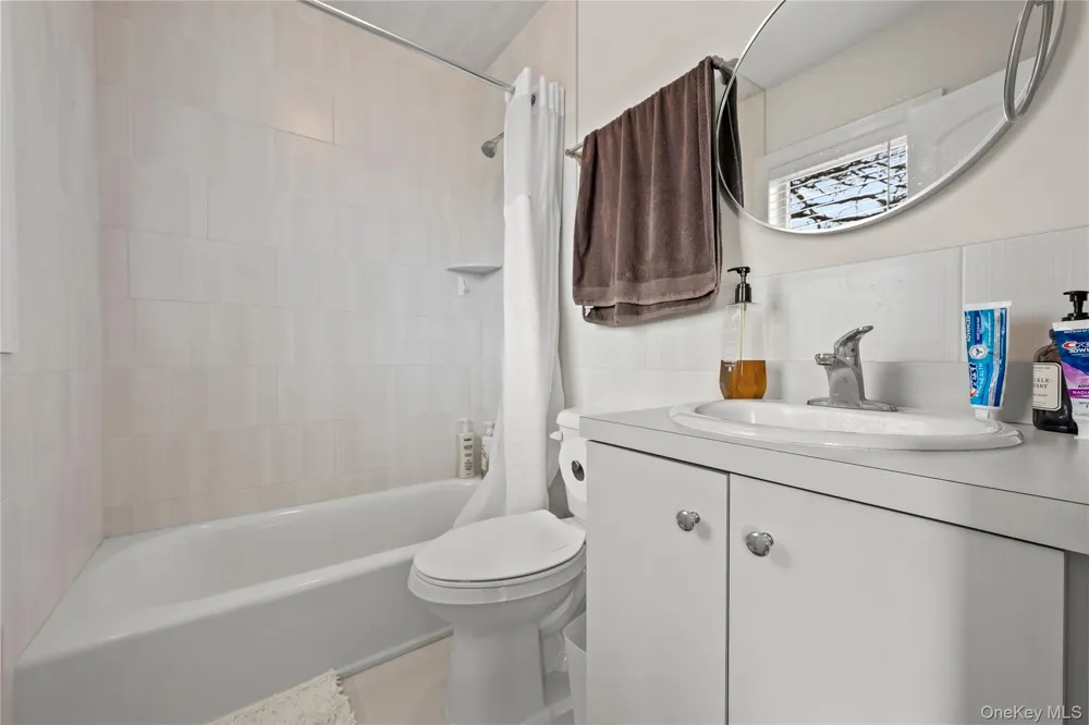 25 Sanford Staten Island, NY 10307