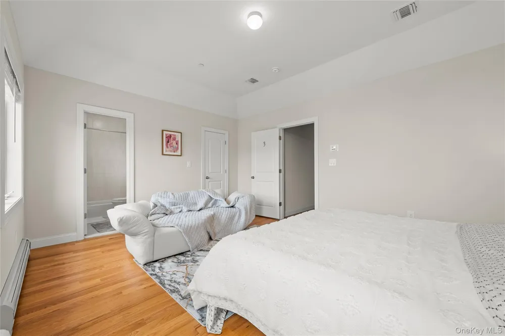 25 Sanford Staten Island, NY 10307