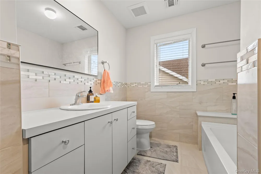 25 Sanford Staten Island, NY 10307