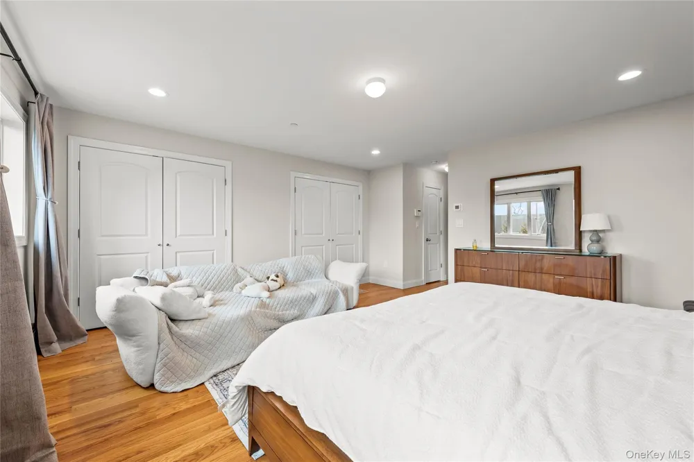 25 Sanford Staten Island, NY 10307