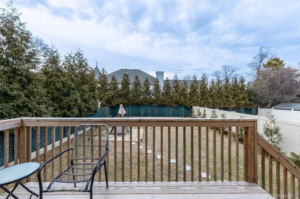 25 Sanford Staten Island, NY 10307