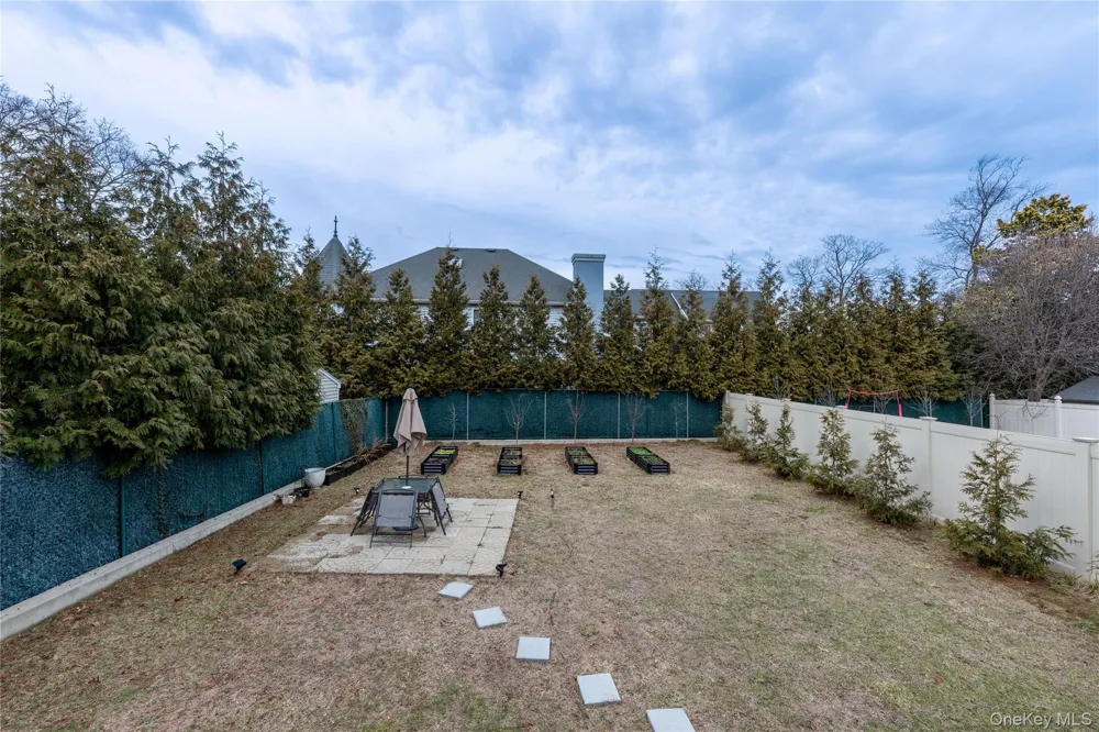 25 Sanford Staten Island, NY 10307
