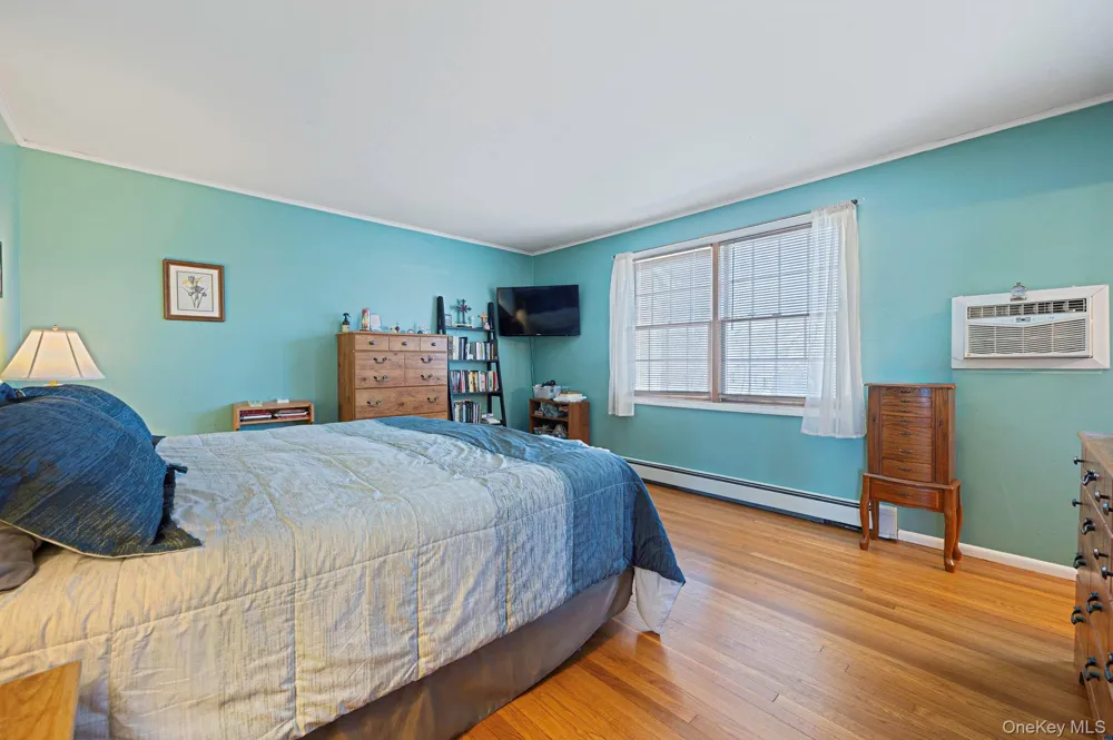 268 W Shore Drive Massapequa, NY 11758