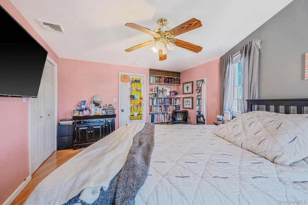268 W Shore Drive Massapequa, NY 11758