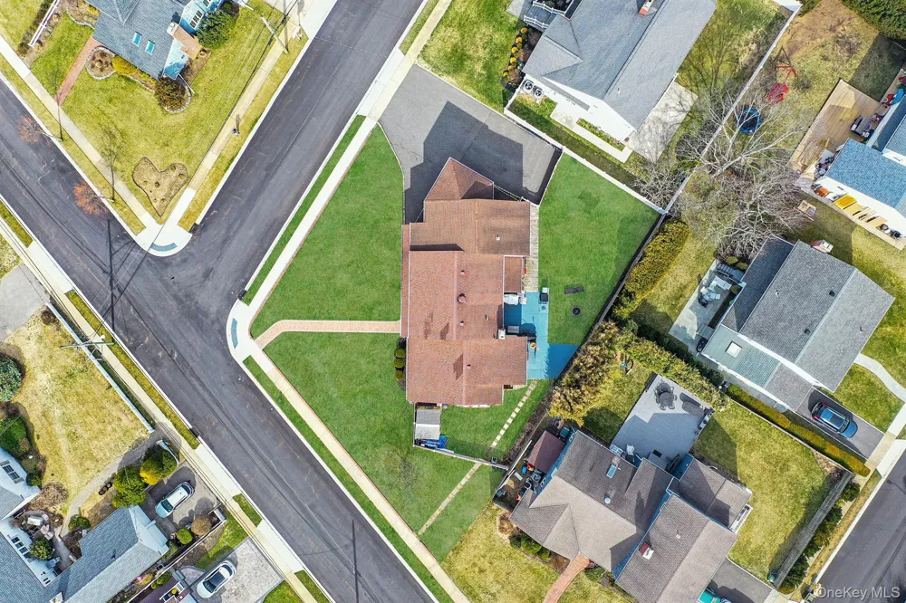 268 W Shore Drive Massapequa, NY 11758
