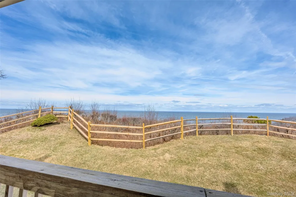 805 Bluffs Drive #805 Baiting Hollow, NY 11933