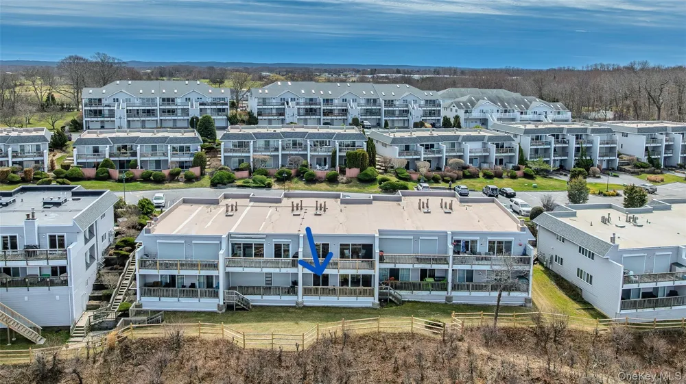 805 Bluffs Drive #805 Baiting Hollow, NY 11933