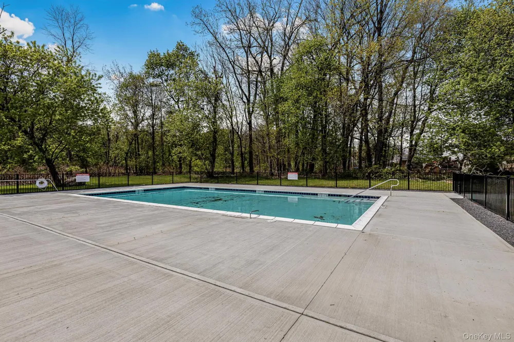 19 Magnolia Park Road Middletown, NY 10940
