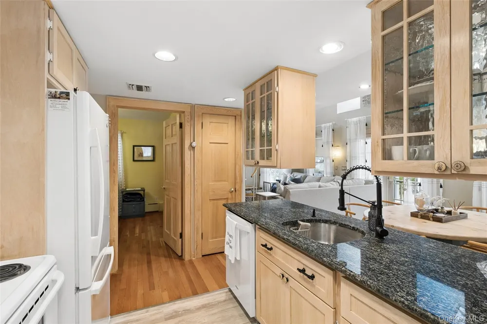 1050 Pine Avenue Southold, NY 11971