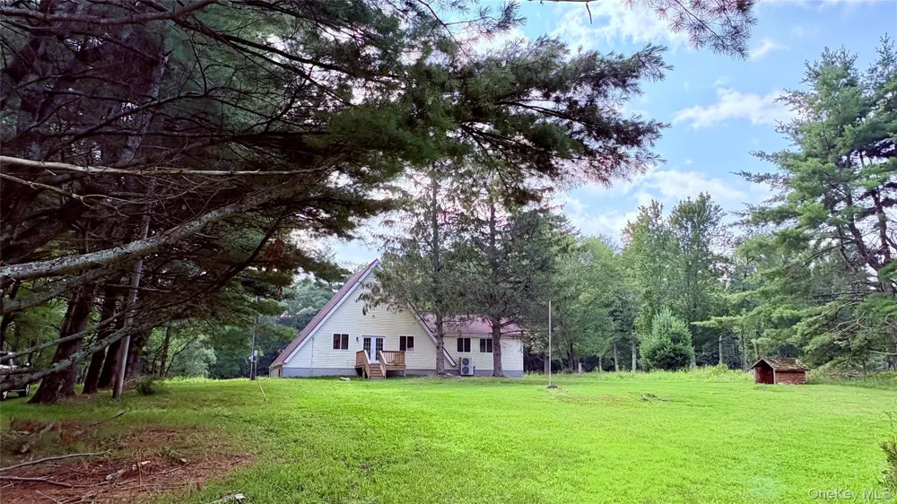 107 Pinewood Road Cochecton, NY 12726