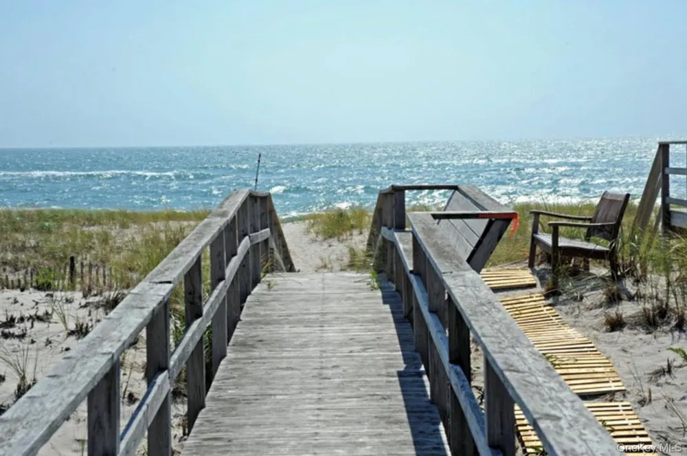 900 Dune Road Westhampton Beach, NY 11978