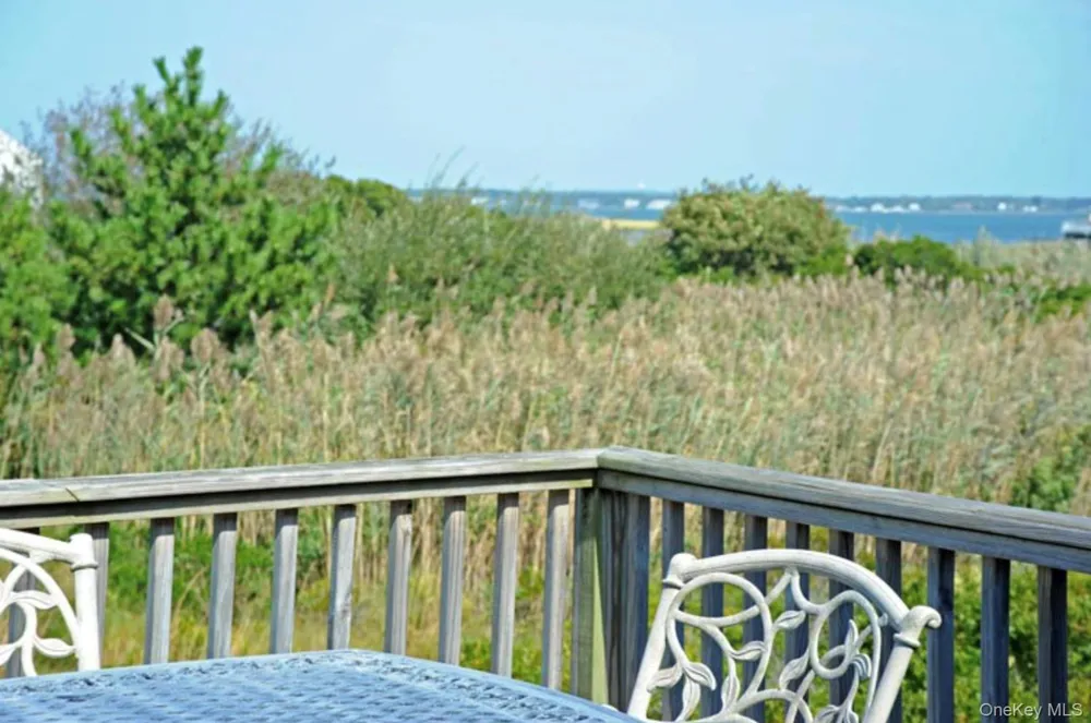 900 Dune Road Westhampton Beach, NY 11978