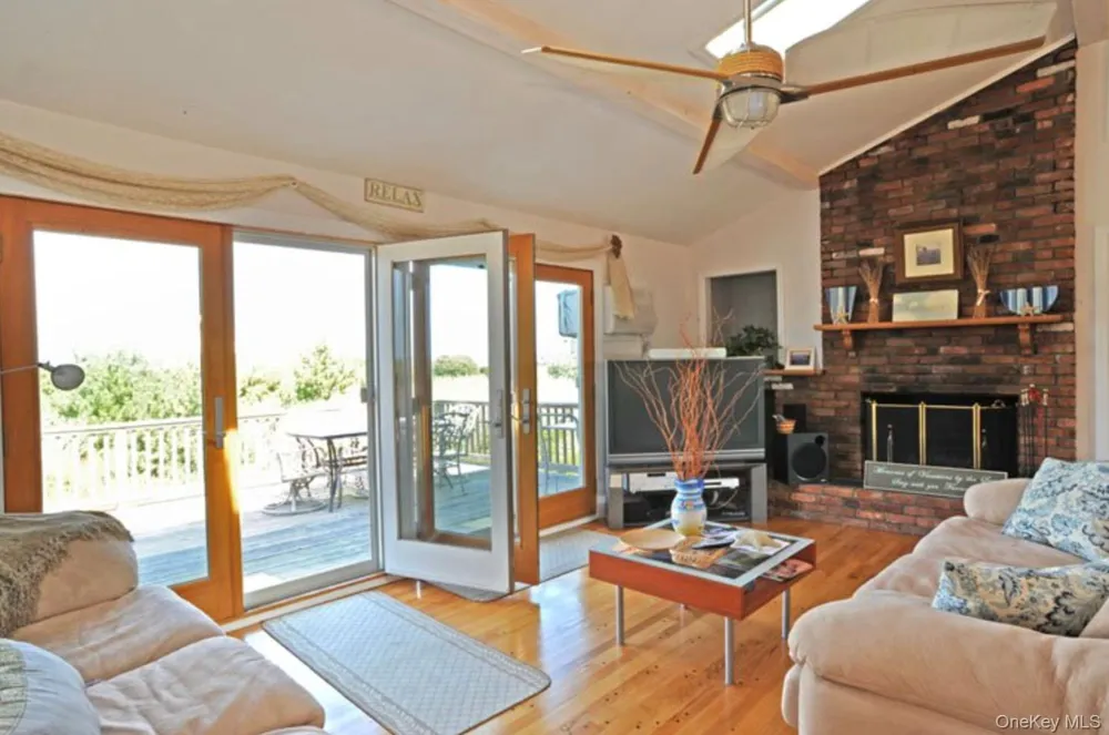 900 Dune Road Westhampton Beach, NY 11978