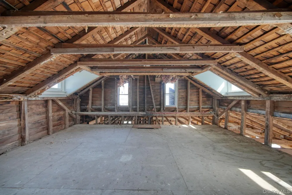2823 State Route 52 Pine Bush, NY 12566
