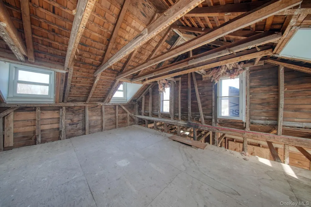 2823 State Route 52 Pine Bush, NY 12566