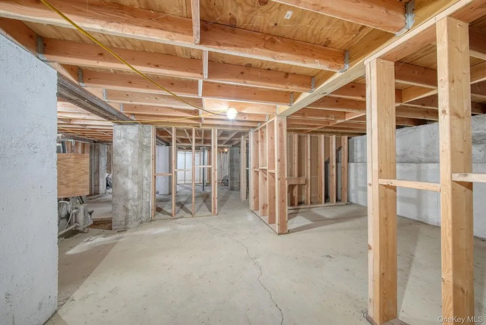 2823 State Route 52 Pine Bush, NY 12566