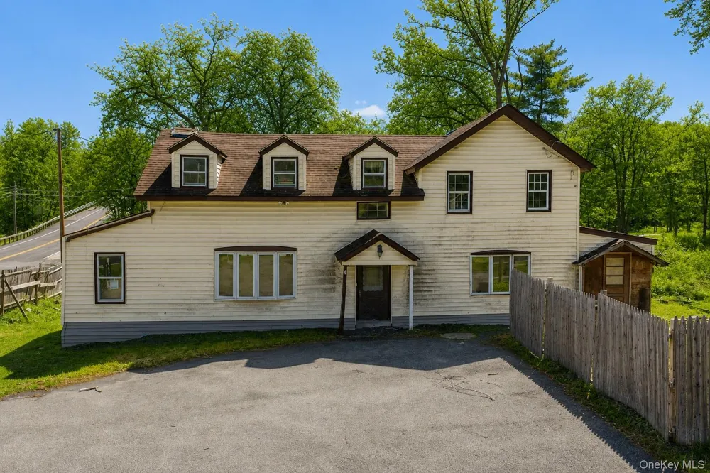 2823 State Route 52 Pine Bush, NY 12566