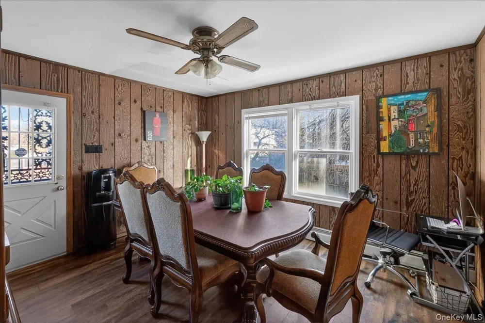 528 Lockwood Drive Shirley, NY 11967