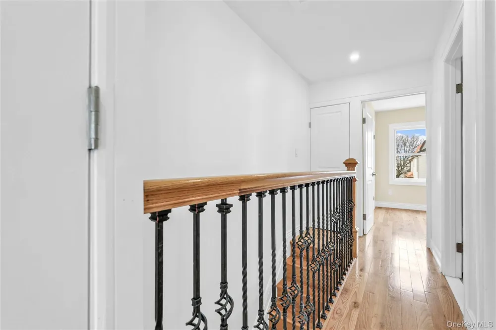 9558 113th Street Richmond Hill S., NY 11419