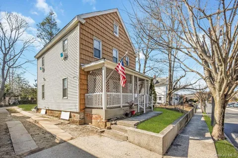 16 Mackey Avenue