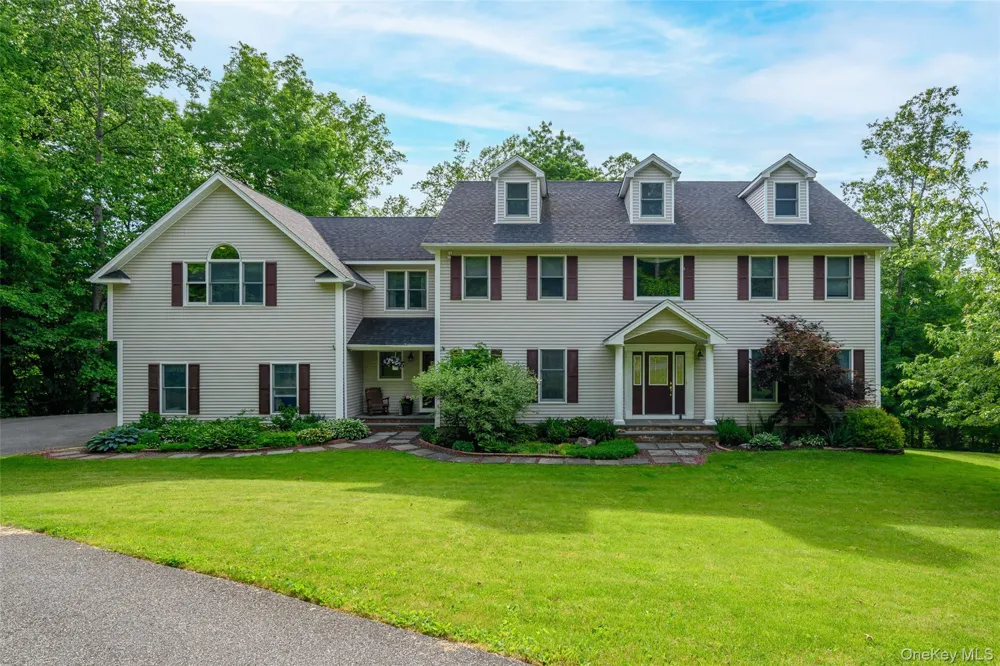 17 Weldon Woods Connecticut Road New Fairfield, CT 06812