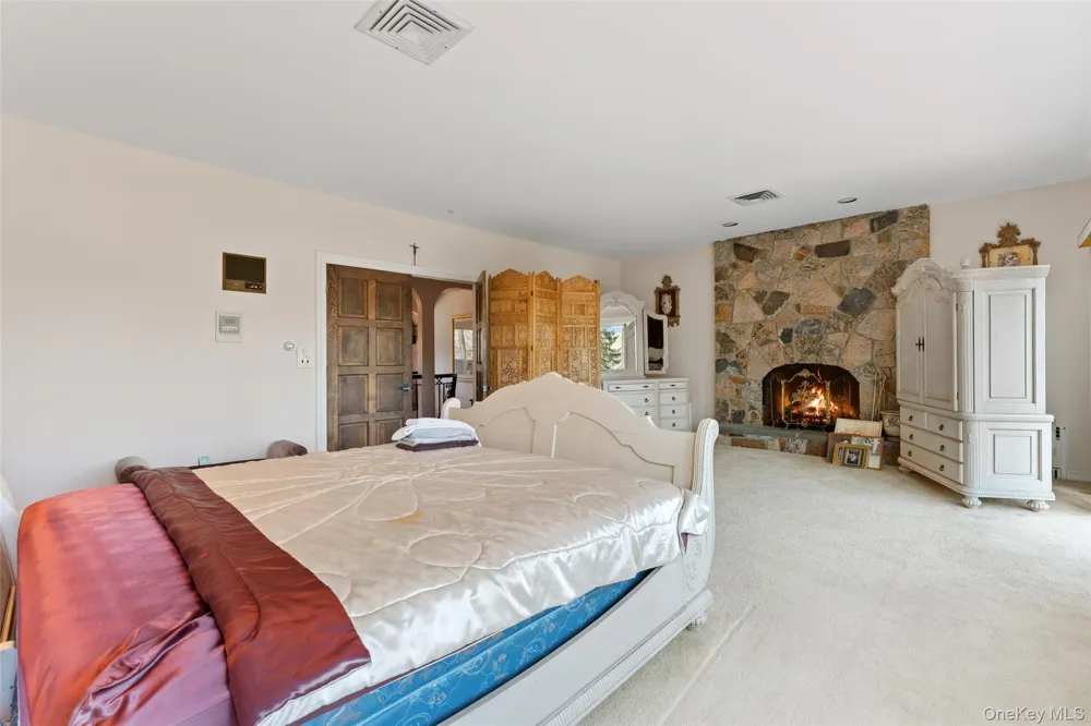 105 Cross Pond Road Pound Ridge, NY 10576