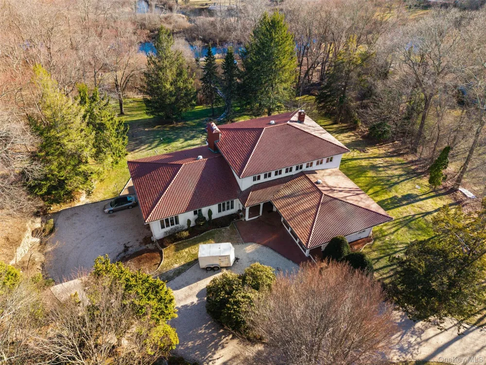 105 Cross Pond Road Pound Ridge, NY 10576