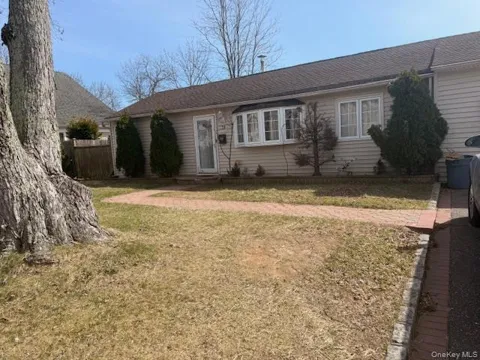 30 Tamarack Street