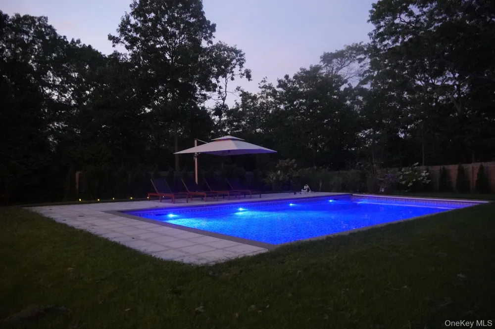 48 Columbine Avenue Hampton Bays, NY 11946