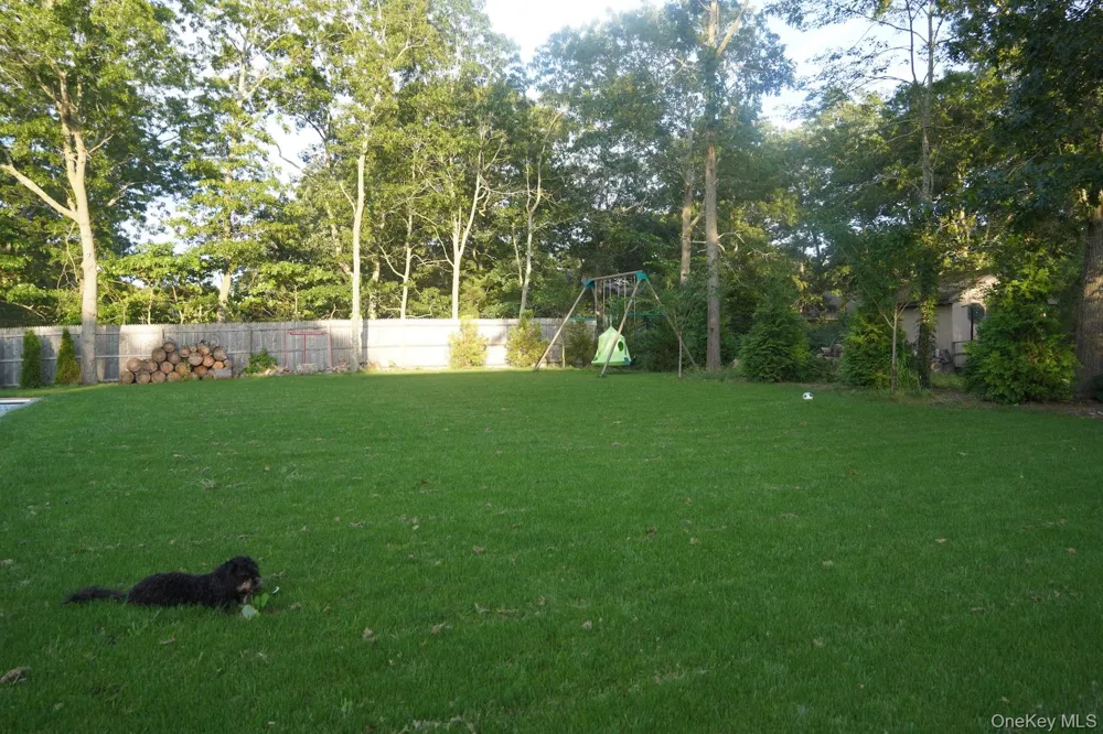 48 Columbine Avenue Hampton Bays, NY 11946