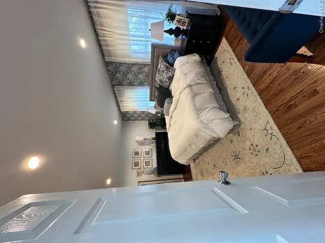 48 Columbine Avenue Hampton Bays, NY 11946