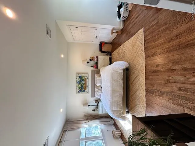 48 Columbine Avenue Hampton Bays, NY 11946