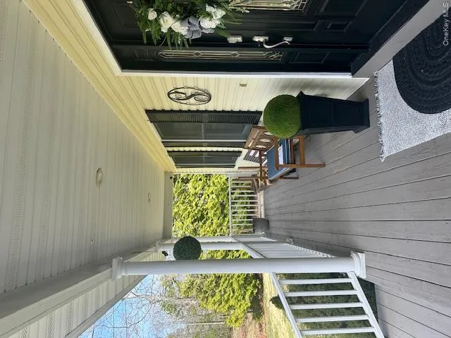 48 Columbine Avenue Hampton Bays, NY 11946