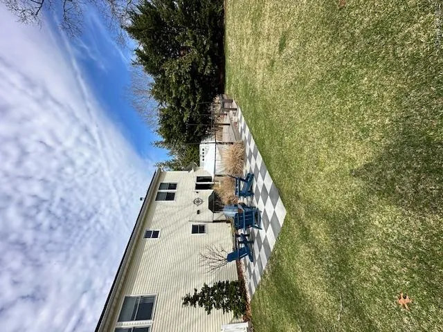 48 Columbine Avenue Hampton Bays, NY 11946