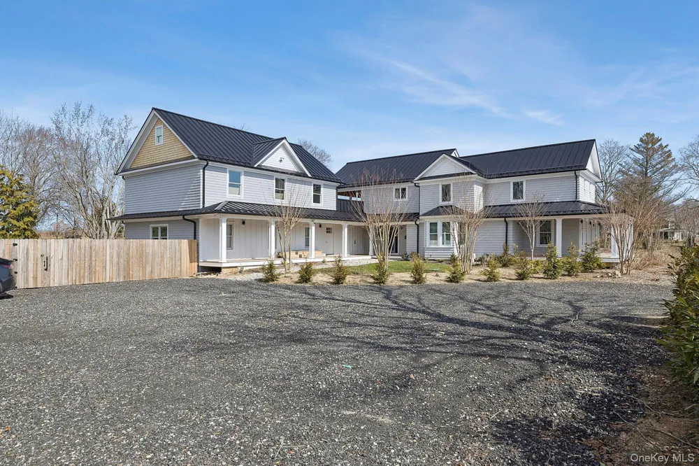 178 Main Road Riverhead, NY 11901