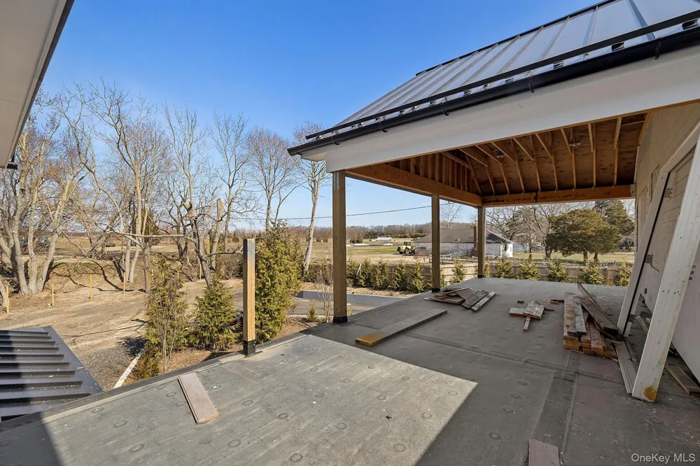 178 Main Road Riverhead, NY 11901