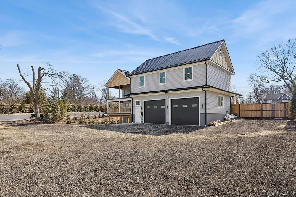 178 Main Road Riverhead, NY 11901