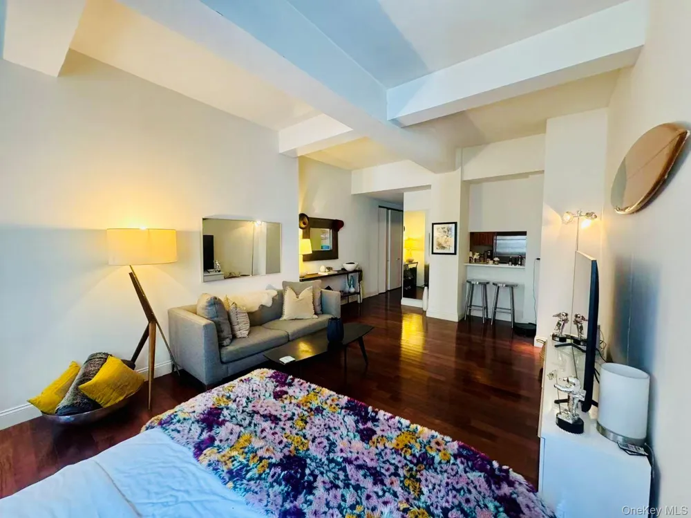 88 Greenwich Street #1305 New York (Manhattan), NY 10006