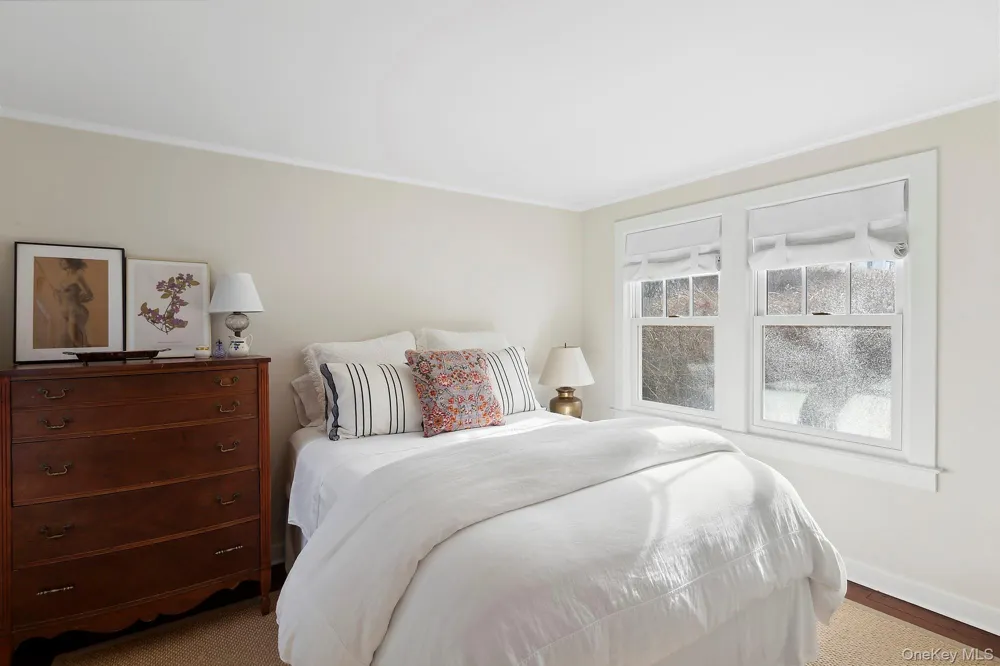 393 Hill Street Southampton, NY 11968