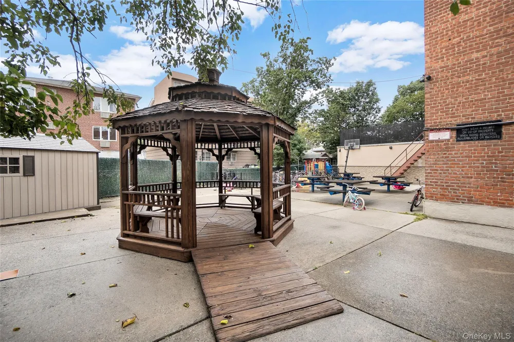 2800 Coyle Street #622 Brooklyn, NY 11235