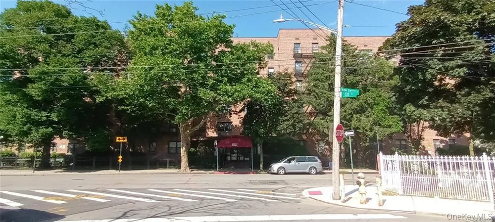 131-11 Kew Gardens #6N Richmond Hill, NY 11418