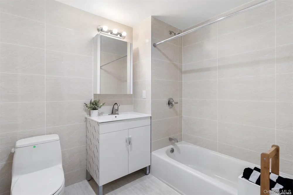 91-23 Corona Avenue #6C Elmhurst, NY 11373