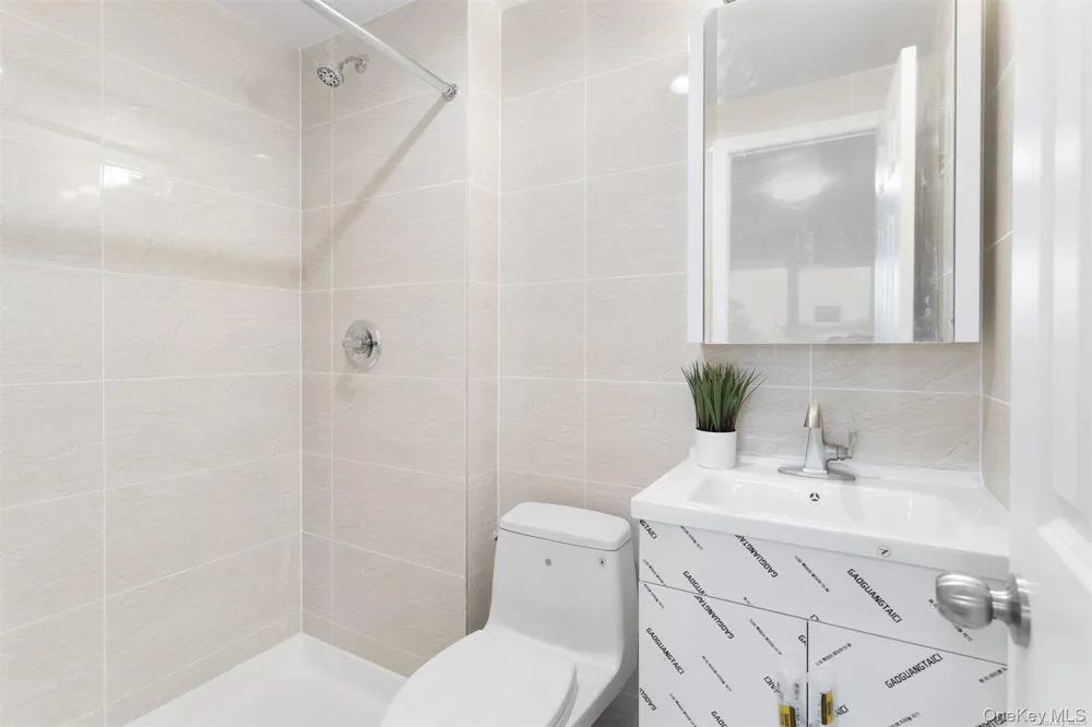 91-23 Corona Avenue #6C Elmhurst, NY 11373