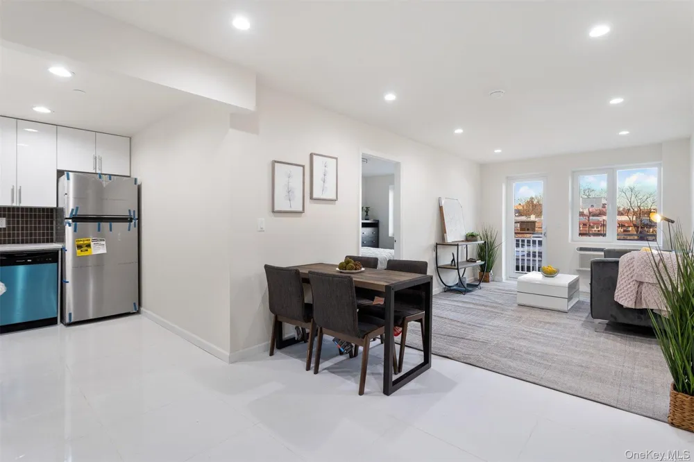 91-23 Corona Avenue #4F Elmhurst, NY 11373